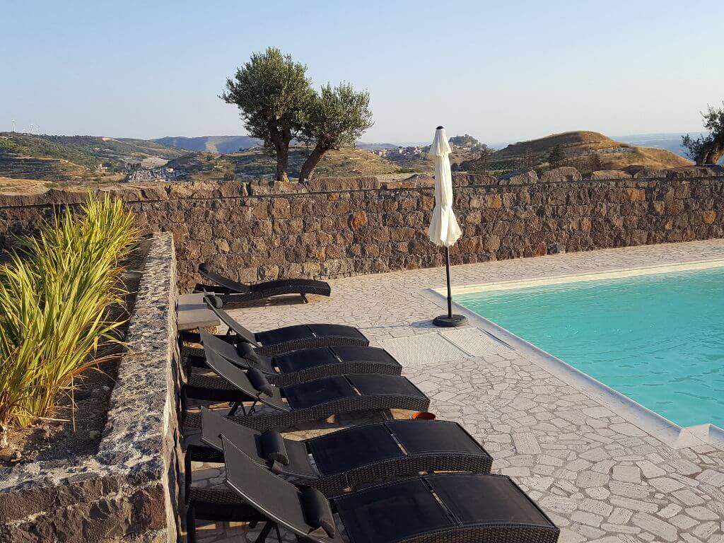 mansion-lava-stone-cladding-3 detail #1